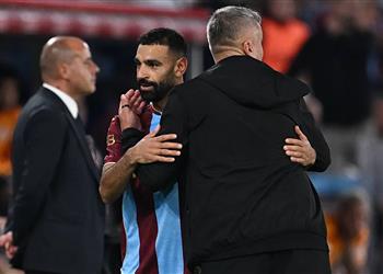 محمد صلاح يترقب مدرب طرابزون سبور يدرس قرار ا هام ا قبل مباراة كوبس في دوري المؤتمر