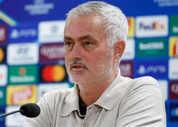مورينيو يغلق الباب أمام رحيل مهاجم ريال مدريد: أعشقه ومن يريده سينافسني بشدة وينتظر طويلاً