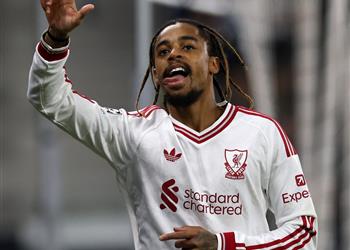 فيديو أول هاتريك لباركولا ليفربول يكتسح لاسك بسداسية في دوري أبطال أوروبا