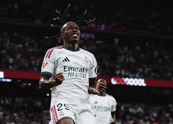 فيديو بوينو يسجل هدف إشبيلية الأول وديوماندي يرد بالرابع لـ ريال مدريد