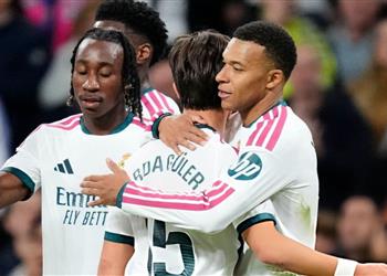 فيديو قبل صدام الكلاسيكو ريال مدريد يضرب إشبيلية برباعية في الدوري الإسباني