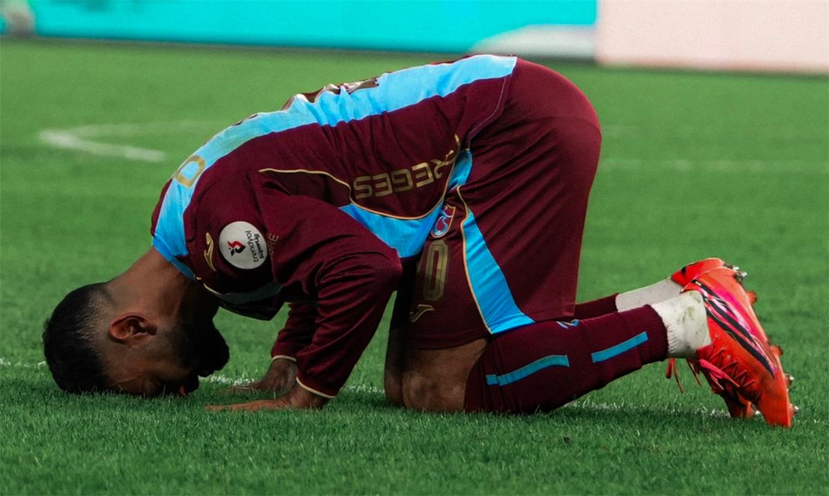 الصالح نيوز : ترتيب هدافي الدوري التركي بعد هدف محمد صلاح أمام بشكتاش