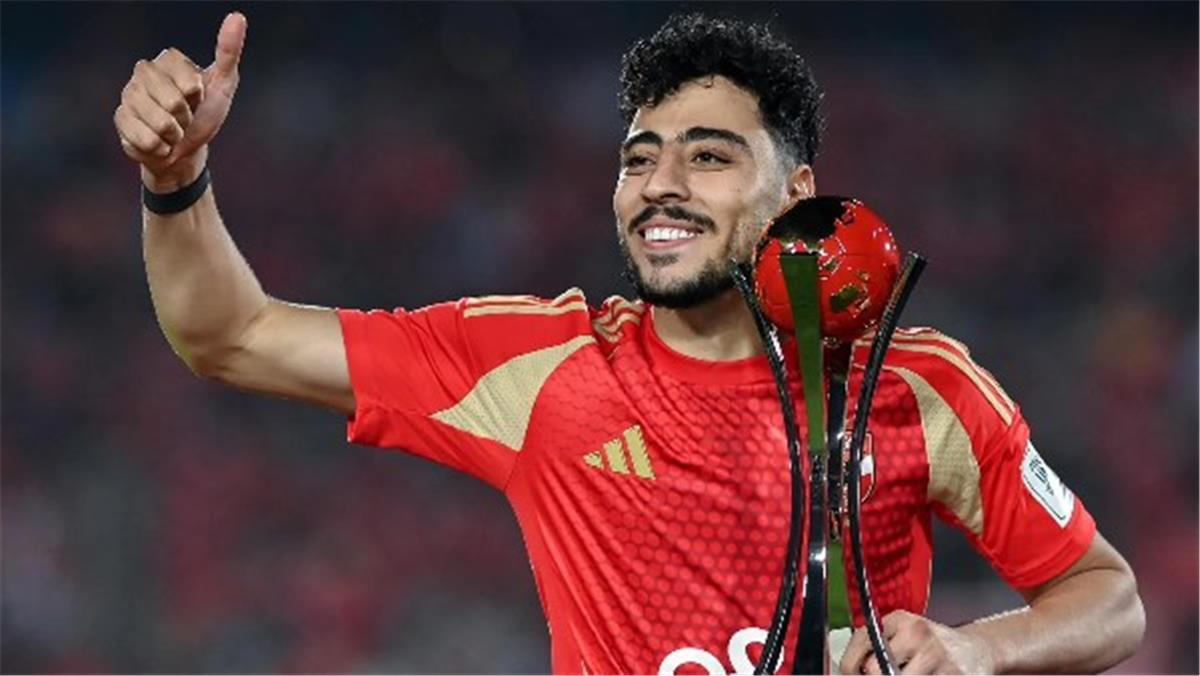 الأهلي يعلن سبب غياب أكرم توفيق عن ودية مصر المقاصة
