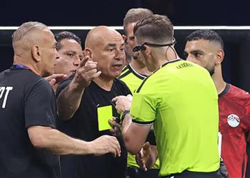 شوبير يكشف موقف اتحاد الكرة من عقوبات حسام وإبراهيم حسن وزيكو من فيفا