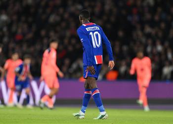 ديمبلي يغادر ملعب مباراة برشلونة وباريس سان جيرمان مصابًا