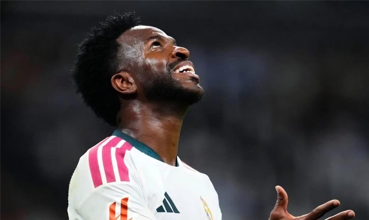 مساحات سبورت : فينيسيوس يبصم على إحصائية كارثية في مباراة ريال مدريد ولايبزيج 