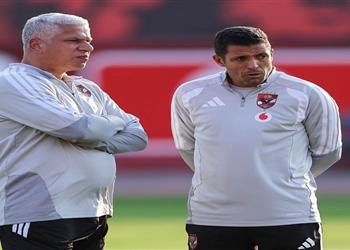 خاص توبيخ زيزو وإمام وتعنيف ثلاثي تفاصيل الجلسة العاصفة بين وائل جمعة ولاعبي الأهلي