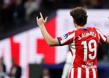 ألفاريز يعتذر لجماهير أتلتيكو مدريد بسبب برشلونة: ما فعلته في كأس العالم كان خاطئًا