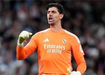 موقف تيبو كورتوا النهائي من المشاركة في مباراة ريال مدريد وبرشلونة