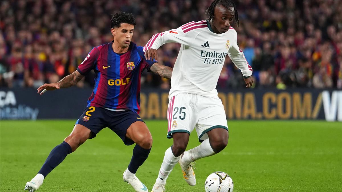 الصالح نيوز : كانسيلو وكوبارسي يختلفان بشأن تقييم أداء برشلونة بعد الهزيمة أمام ريال مدريد