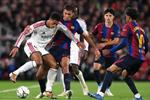 ألفاظ نابية واعتداء على لاعب ريال مدريد.. رابطة الليجا توثق إساءات جماهير الكلاسيكو