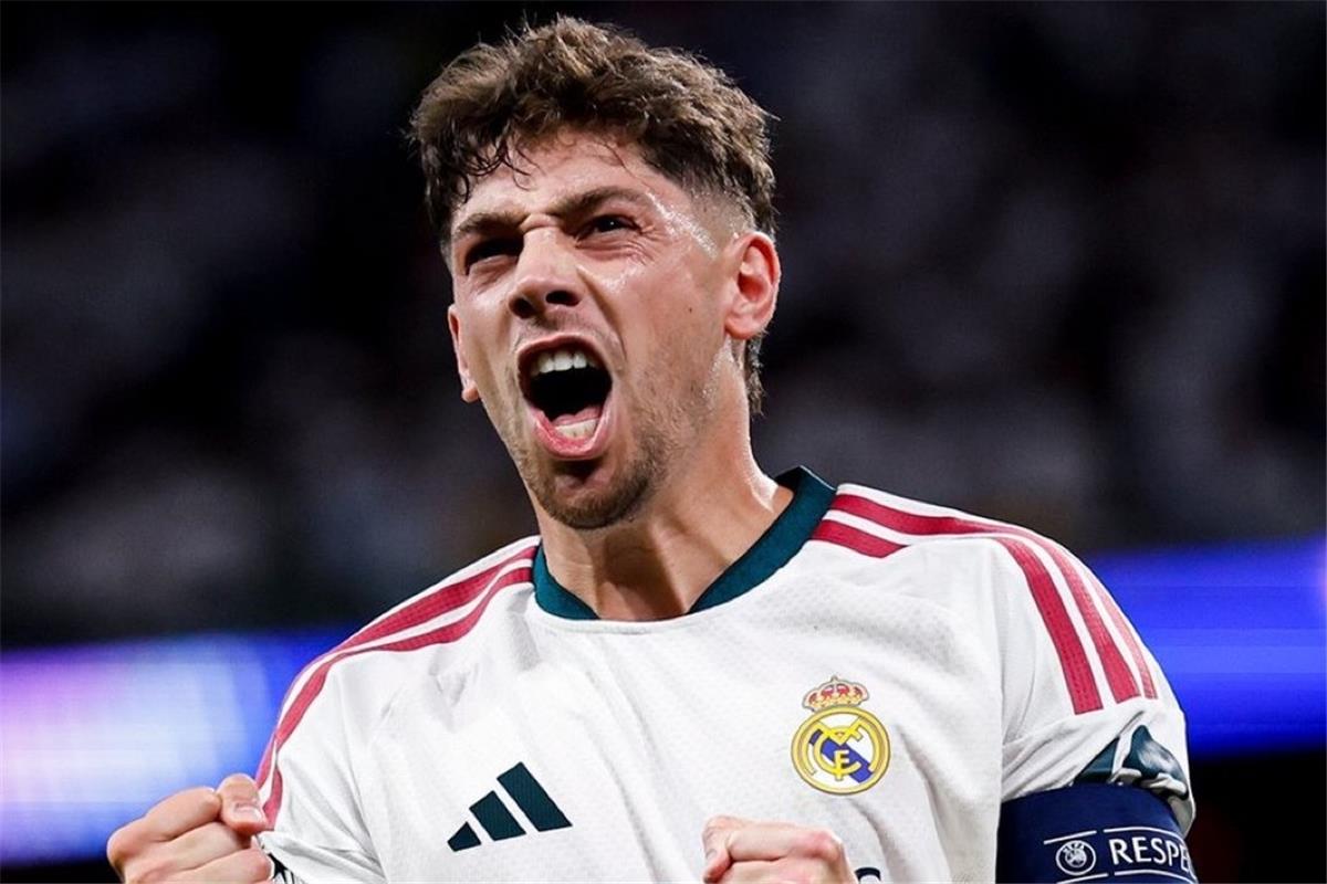 موقف فالفيردي من المشاركة مع ريال مدريد أمام راسينج في الدوري الإسباني 