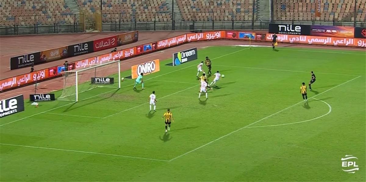 فيديو | بالخطأ في مرماه.. عمر جابر يسجل هدف تعادل المقاولون العرب أمام الزمالك