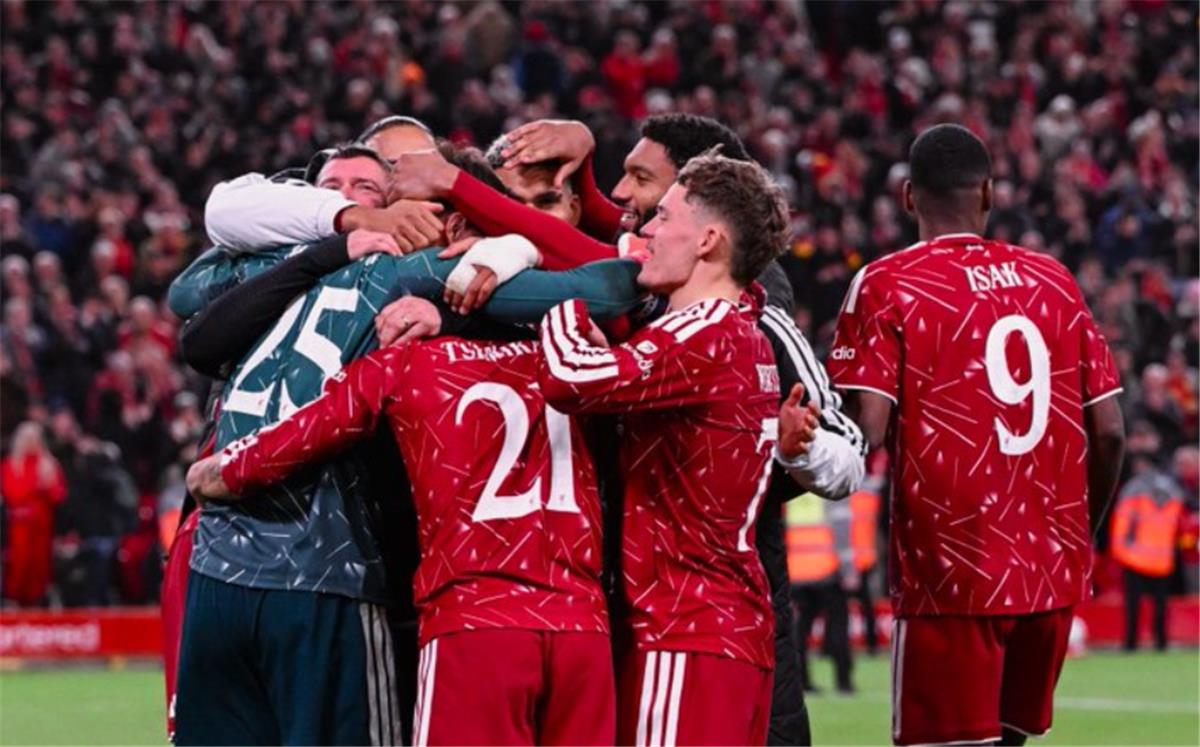 الصالح نيوز : فيديو | بركلات ترجيح مثيرة.. ليفربول يطيح بـ تشيلسي من كأس كاراباو ويتأهل لربع النهائي