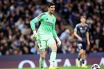 بعد غيابه عن الكلاسيكو.. موقف كورتوا من مباراة ريال مدريد وراسينج سانتاندير