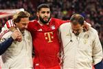 فيديو | وسط مخاوف عديدة.. إسماعيل صيباري يغادر قمة بايرن ميونخ ودورتموند مصابًا