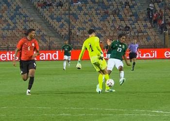 فيديو | بخطأ من مصطفى شوبير.. ديسجان يسجل هدف جنوب إفريقيا الأول أمام مصر