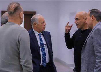كواليس الساعات الحاسمة ماذا يحدث بين هاني أبو ريدة وحسام حسن