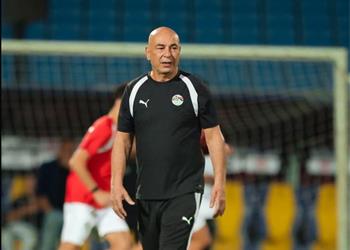 خاص موقف حسام حسن من حضور مؤتمر استراتيجية الكاف