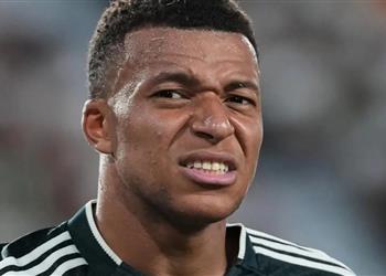 رئيس فرانس فوتبول السابق: سيكون من الغريب تحقيق مبابي جائزة الكرة الذهبية