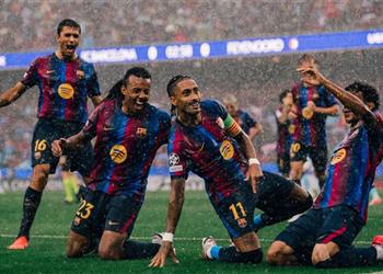لاعب برشلونة الجديد يحقق شيئ ا لأول مرة في مسيرته