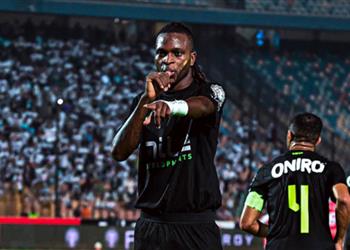 شيكو بانزا يصل القاهرة وينضم لمعسكر الزمالك استعدادًا للقمة أمام الأهلي