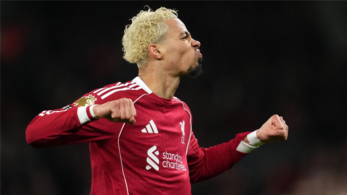 إيكتيكي: اللعب مع مهاجم ليفربول ممتع.. ويعلق على مقارنته بـ فرناندو توريس 