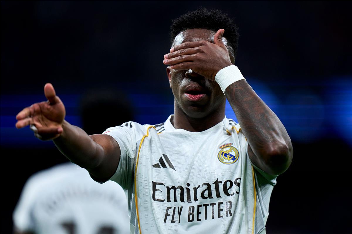 فينيسيوس جونيور يسجل هدف ريال مدريد الأول أمام رايو فاليكانو 