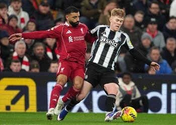 شبكة إنجليزية محمد صلاح عانى من 3 أمور في مباراة ليفربول ونيوكاسل