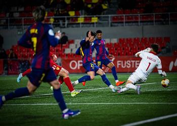 تحت أنظار حمزة عبد الكريم وأولمو برشلونة أتلتيك يواصل انتصاراته بثنائية أمام تيراسا في الدوري الإسباني