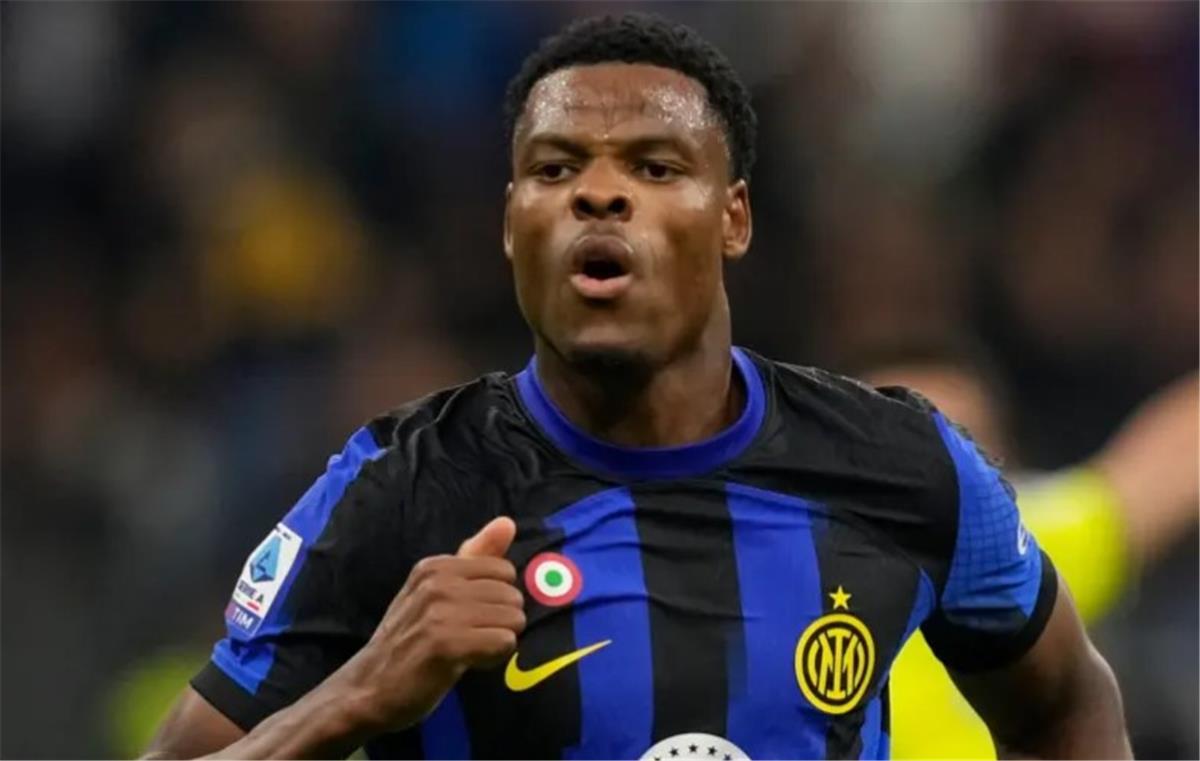 ليفربول يشعل سباق المنافسة بين ريال مدريد وبرشلونة.. ويتلقى ردًا قويًا من إنتر لضم دومفريس