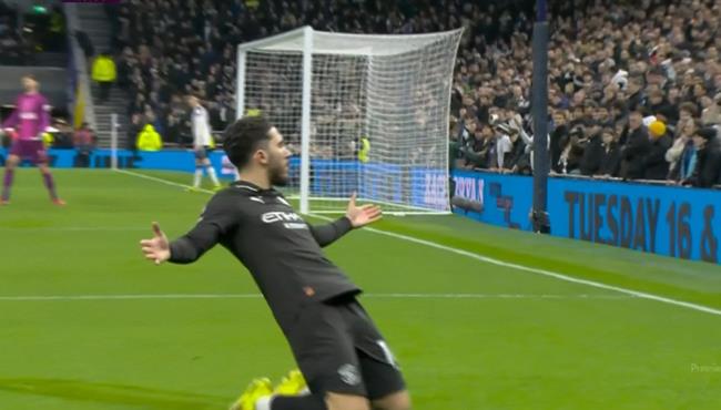 هدف ريان شرقي في مرمي توتنهام بالدوري الانجليزي