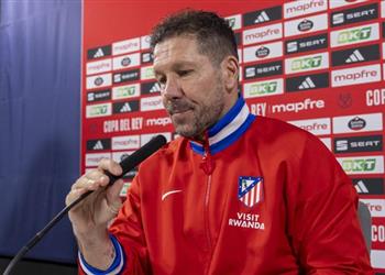 سيميوني لا أفكر في غيابات برشلونة وفليك لديه 3 مميزات