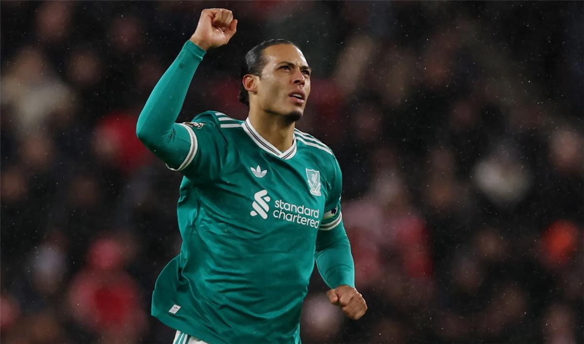 في الكورة : فيديو | أسيست محمد صلاح.. فان دايك يسجل هدف ليفربول الأول أمام سندرلاند