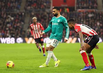 محمد صلاح يتفوق على جيرارد ومبابي بعد صناعة هدف ليفربول أمام سندرلاند