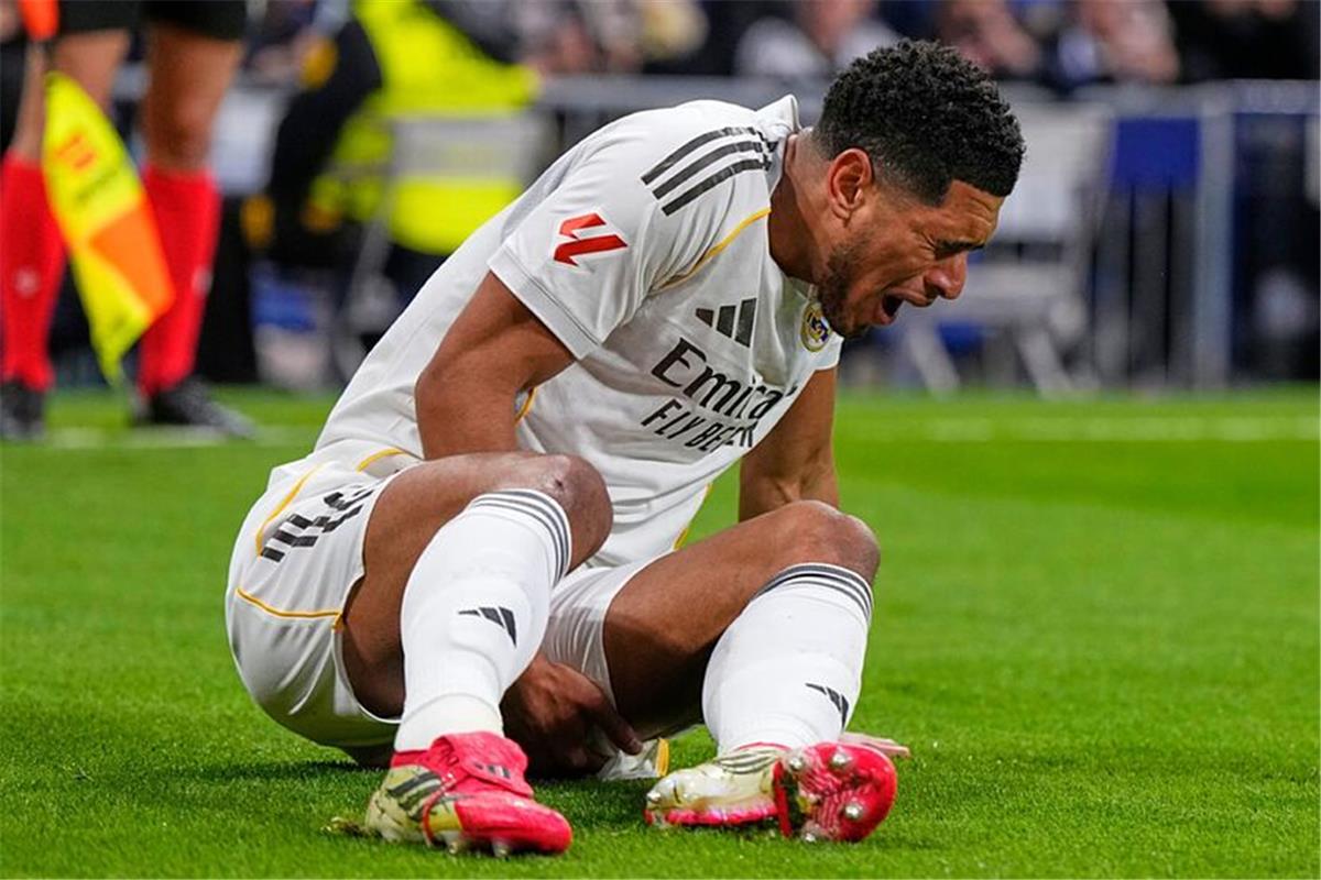 تقارير: إصابة بيلينجهام تثير قلق ريال مدريد