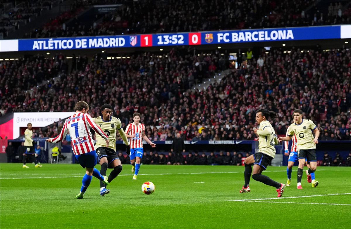 فيديو | جريزمان يسجل هدف أتلتيكو مدريد الثاني أمام برشلونة