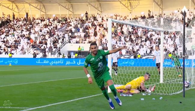 هدف رياض محرز في مرمي الشباب بالدوري السعودي