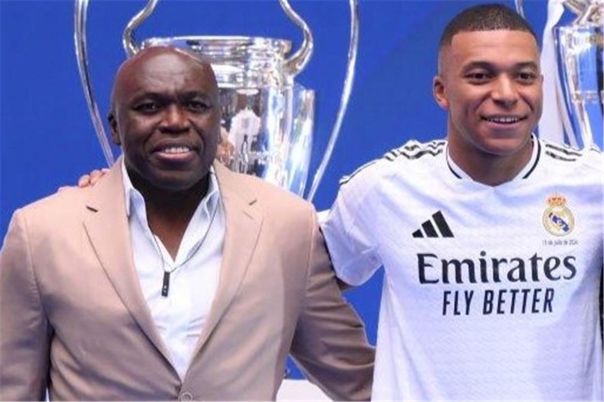 والد مبابي: الجميع ضحى من أجله.. وعندما يرى زيدان يصمت فورًا 