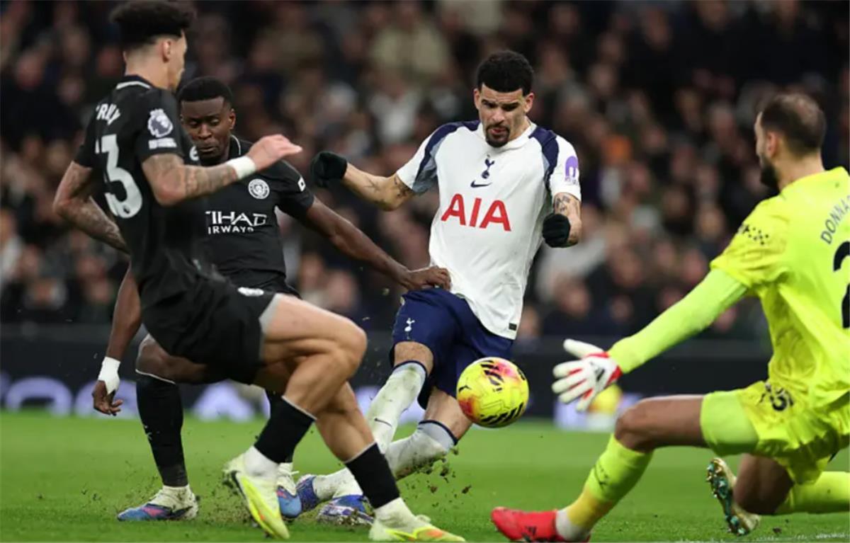 رسميًا | توتنهام يعلن عن مديره الفني الجديد خلفًا لـ توماس فرانك 