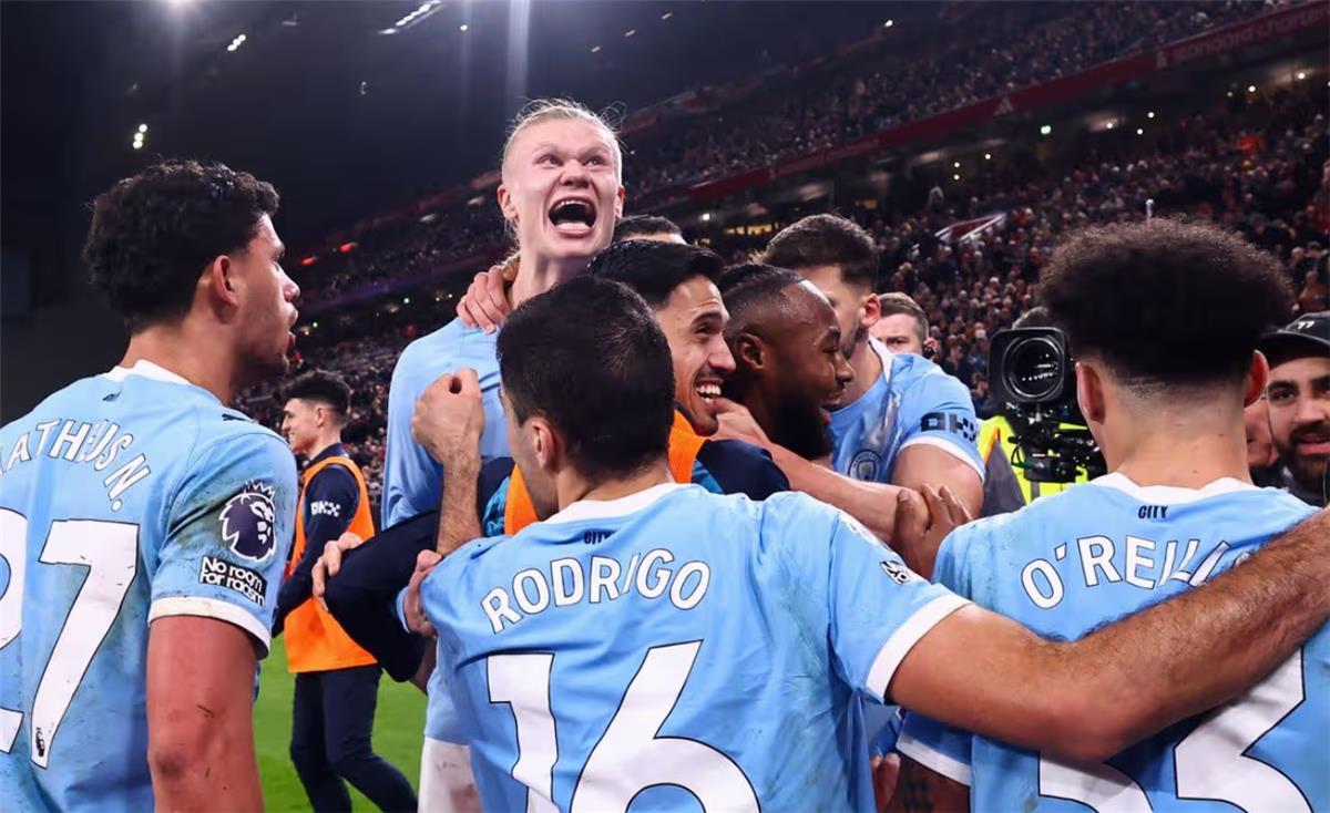 تشكيل مانشستر سيتي أمام سالفورد سيتي في كأس الاتحاد الإنجليزي.. موقف عمر مرموش