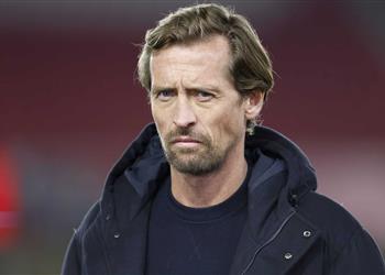 كراوتش يتوقع مستقبل سلوت مع ليفربول ويوضح ما قدمه الموسم الماضي يشفع له