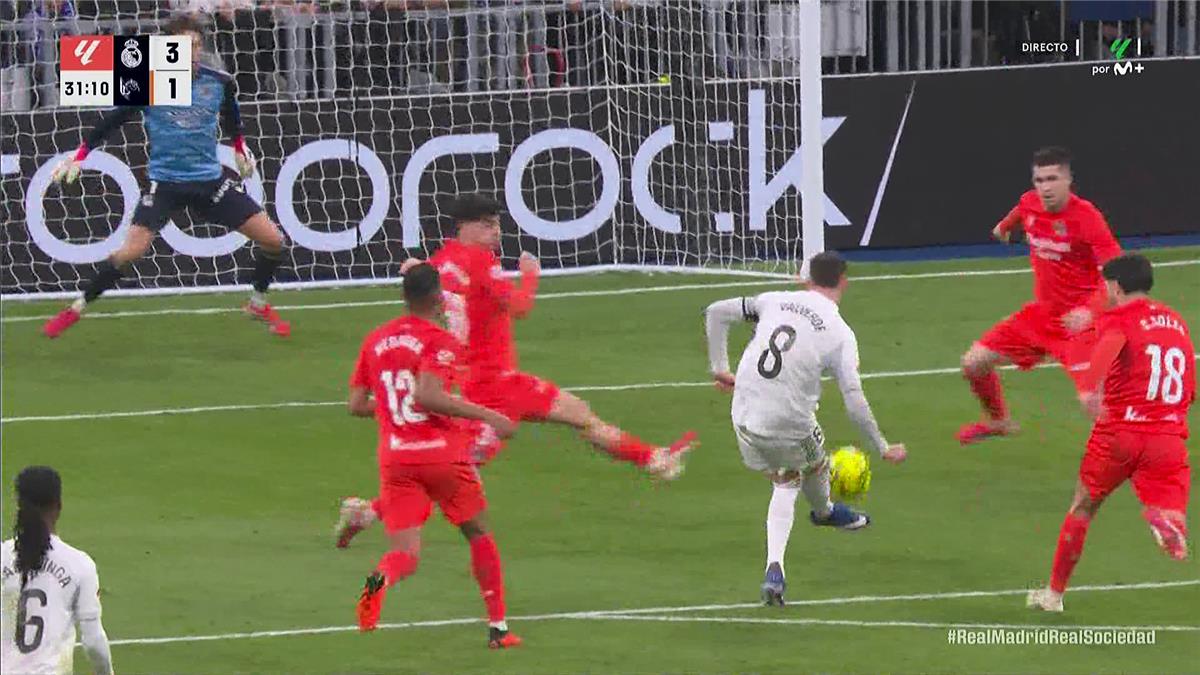 في الكورة : فيديو | فالفيردي يسجل هدف ريال مدريد الثالث أمام ريال سوسيداد