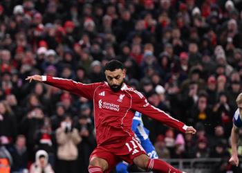 فيديو محمد صلاح يسجل هدف ليفربول الثالث أمام برايتون
