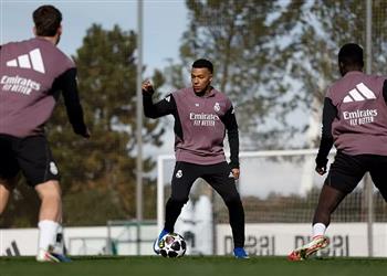 موقف مبابي من المشاركة في مباراة ريال مدريد وبنفيكا بـ دوري أبطال أوروبا