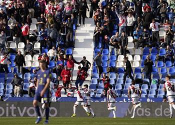 بعد رباعيته في شباك برشلونة أتلتيكو مدريد يسقط بثلاثية أمام رايو فاليكانو