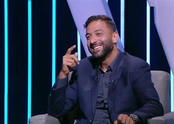 ميدو ساخر ا من هجوم الإعلام على جماهير الأهلي كان المفروض يرموا دباديب وورد