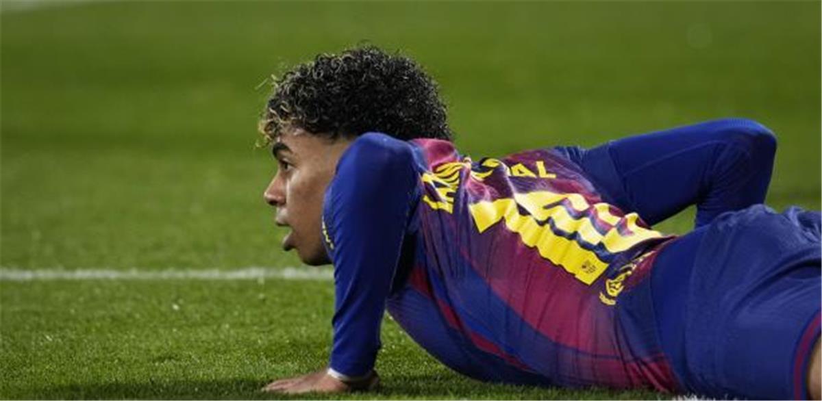 فيديو | لامين يامال يهدر ضربة جزاء لـ برشلونة أمام جيرونا