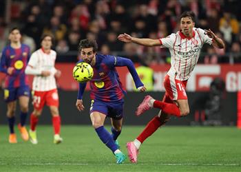 فيديو كوبارسي يسجل هدف برشلونة الأول وجيرونا يتعادل سريع ا