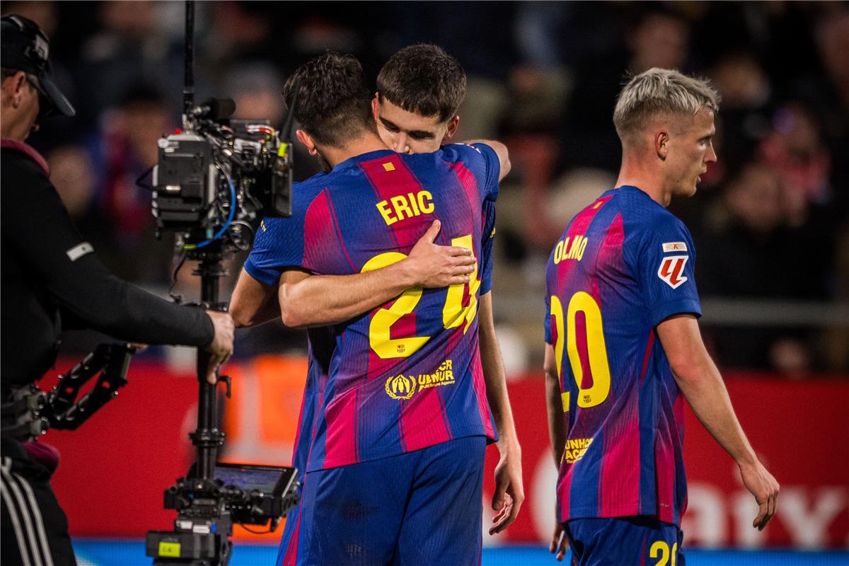 تطورات حالة إريك جارسيا بعد إصابته في مباراة برشلونة وجيرونا